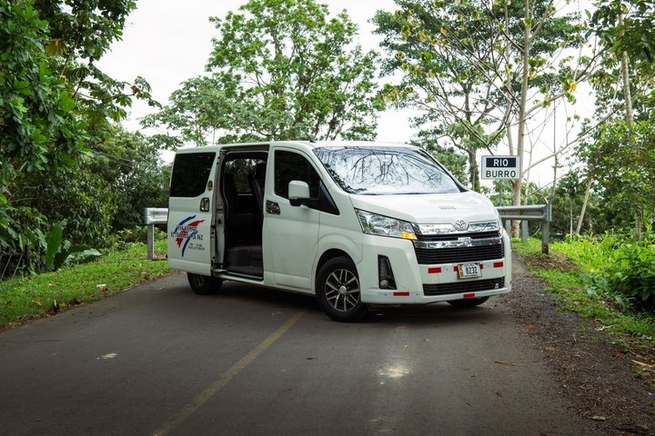 Private Transfer From Manuel Antonio To La Fortuna From 1 to 6 passengers - Photo 1 of 6